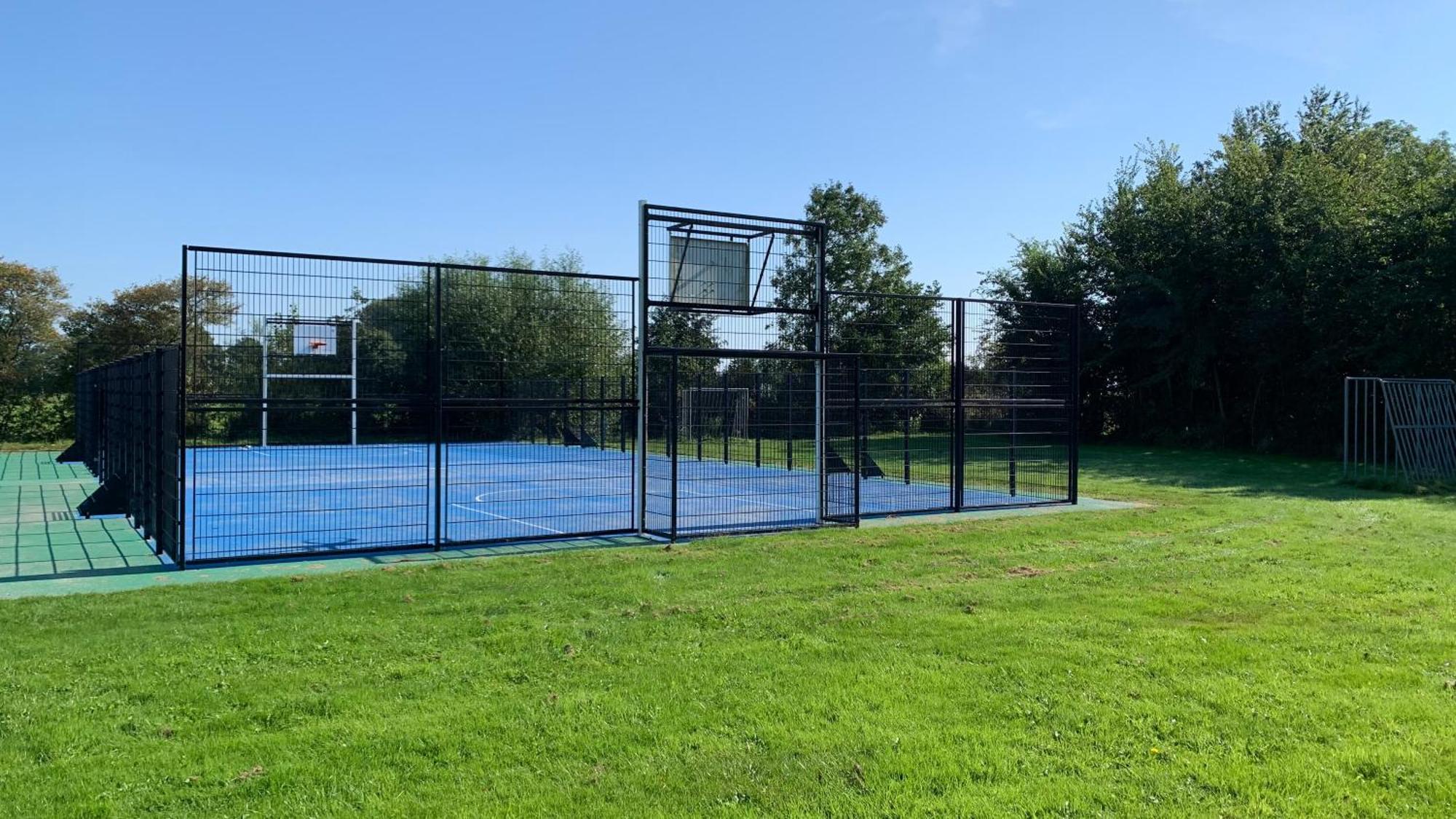 'T Paviljoenhus Bij Sneekermeer Offingawier Luaran gambar
