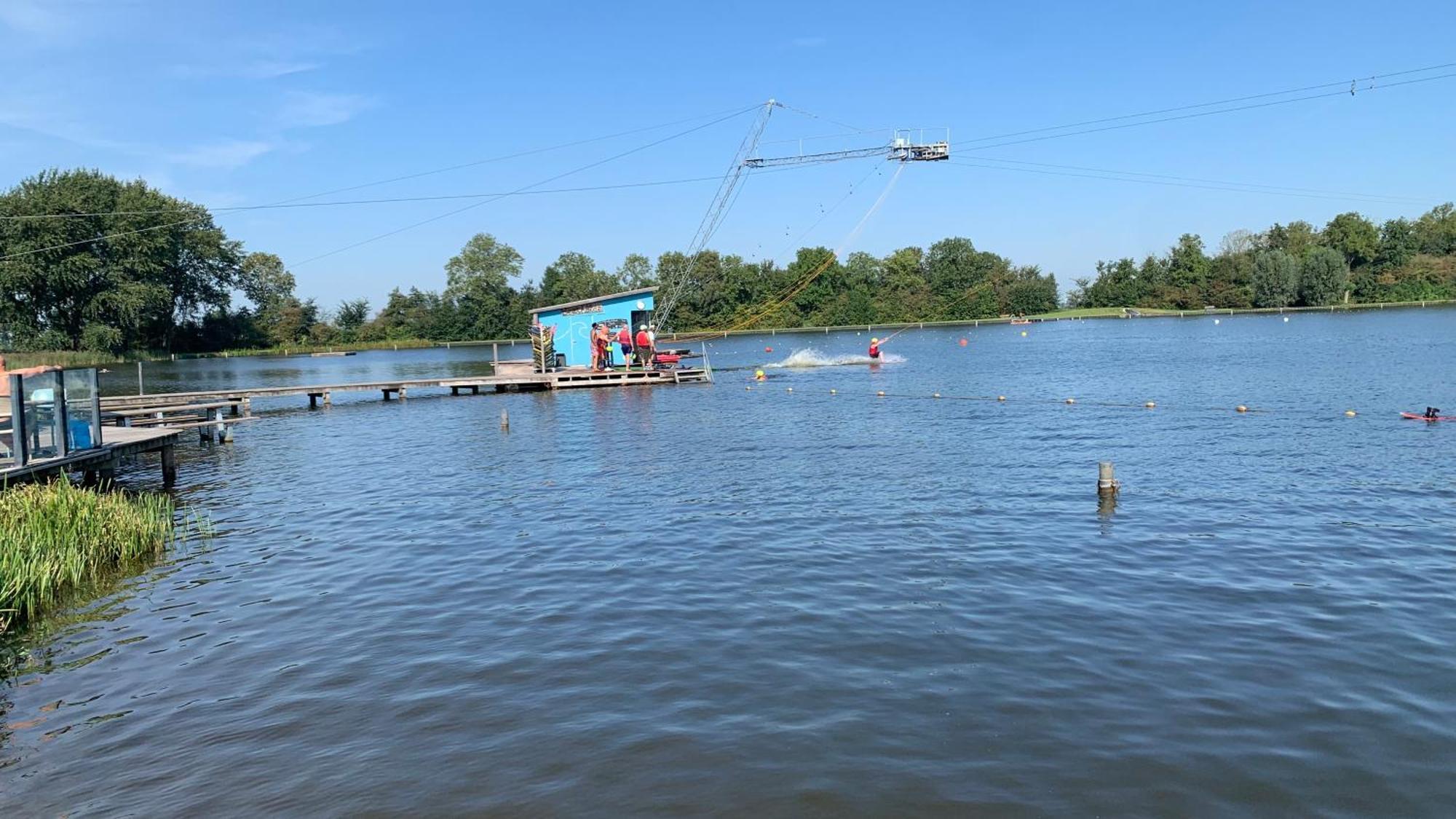 'T Paviljoenhus Bij Sneekermeer Offingawier Luaran gambar